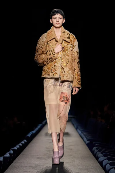 Look 56